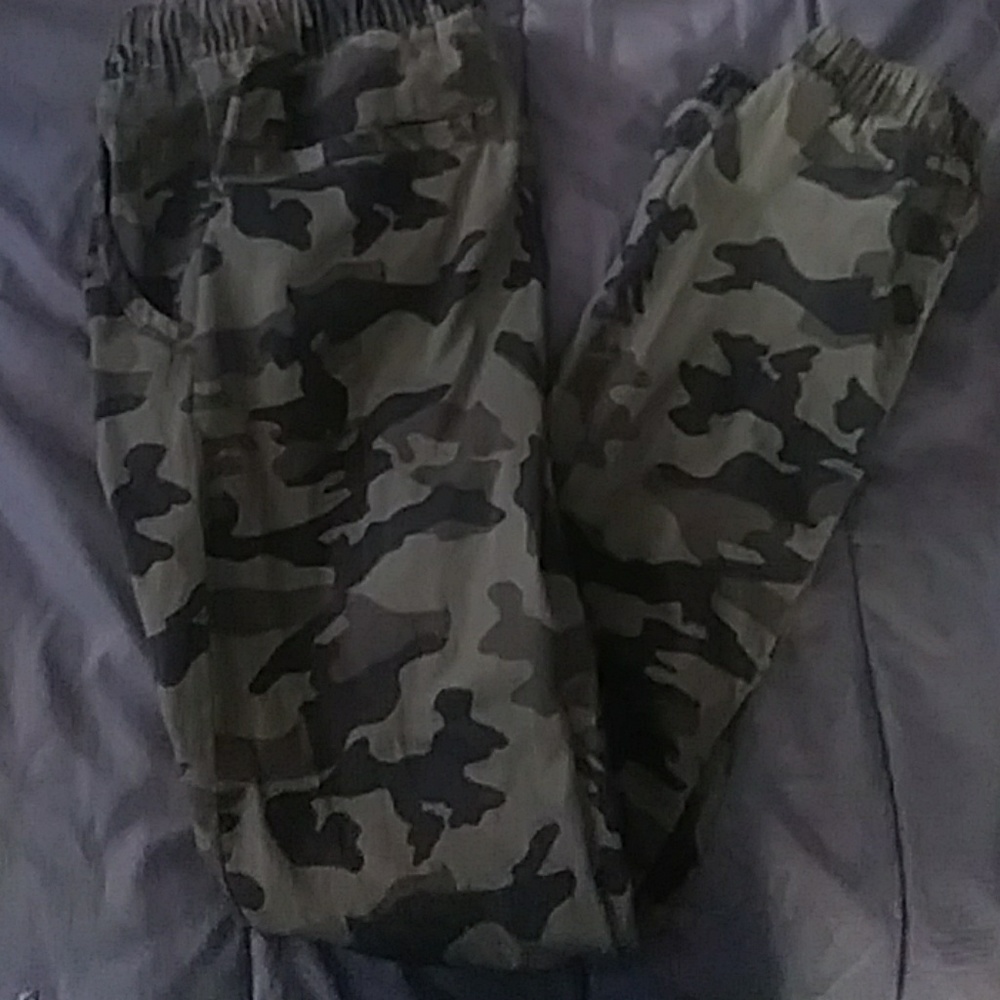 Army colored joggers